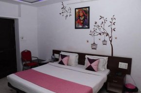 Roshyank home and Tour Guide